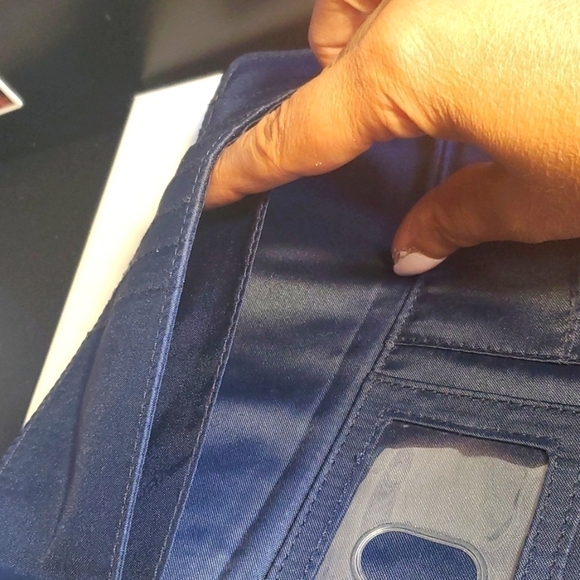 Vera Bradley Navy trifold Walet - Picture 9 of 13